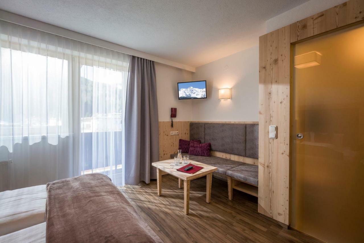 Hotel Maximilian Mayrhofen Zewnętrze zdjęcie