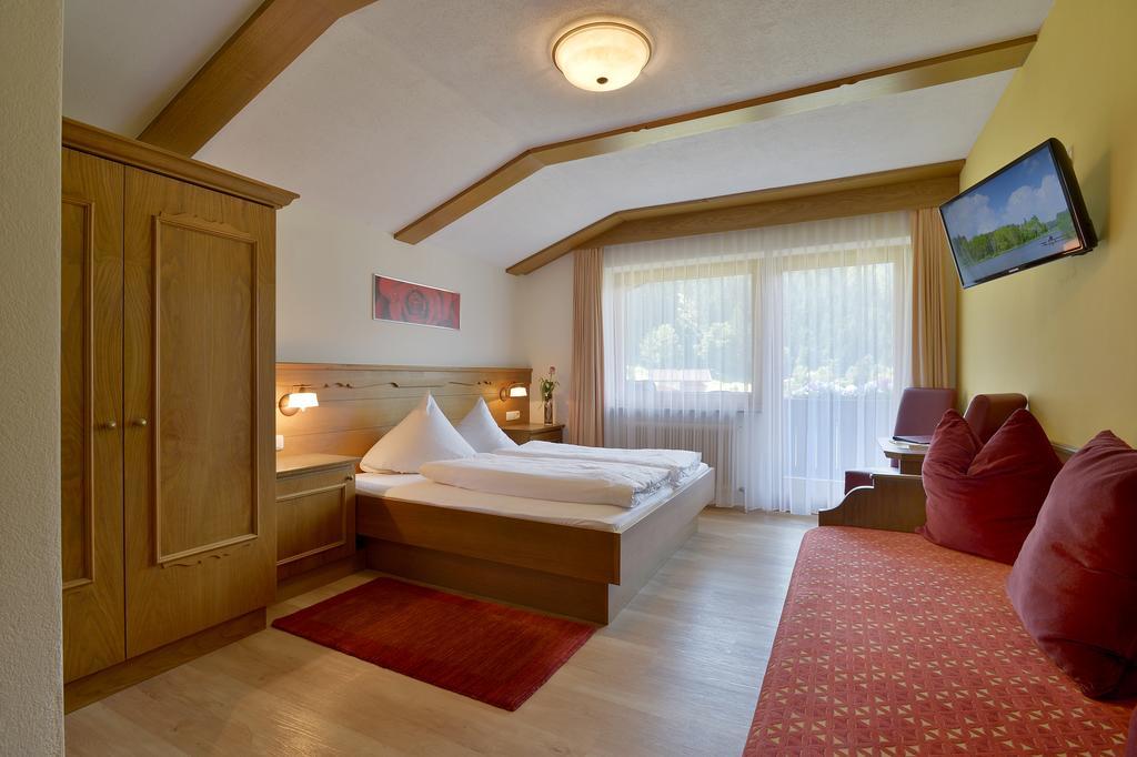 Hotel Maximilian Mayrhofen Pokój zdjęcie